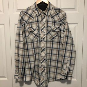 3/$20💥Check long sleeve shirt pearl faced…